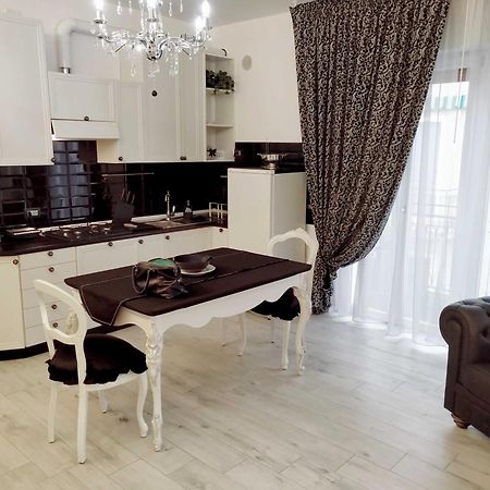 Alloggio Turistico Giulietta E Romeo - Intero Appartamento - Villafranca Di Verona, Zimmer, Holiday Rooms Dış mekan fotoğraf